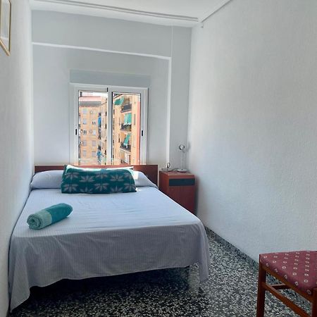 Private Room In Shared Apartment Valencia Workstay Ngoại thất bức ảnh