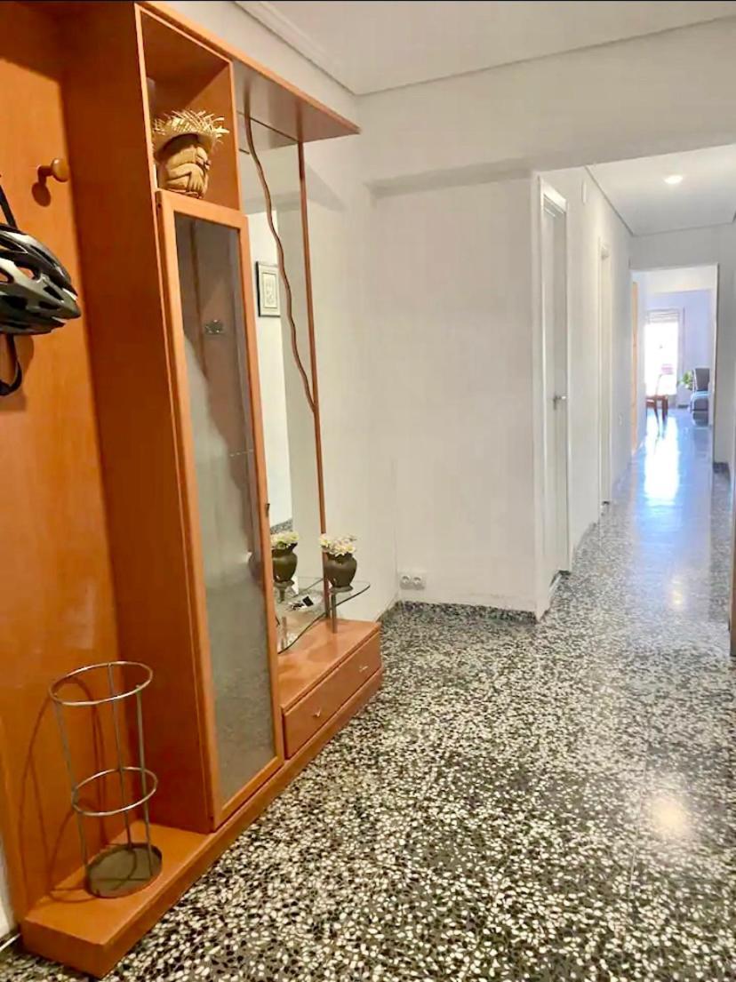 Private Room In Shared Apartment Valencia Workstay Ngoại thất bức ảnh