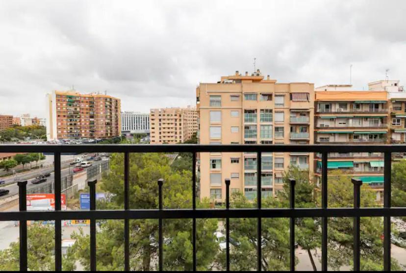 Private Room In Shared Apartment Valencia Workstay Ngoại thất bức ảnh