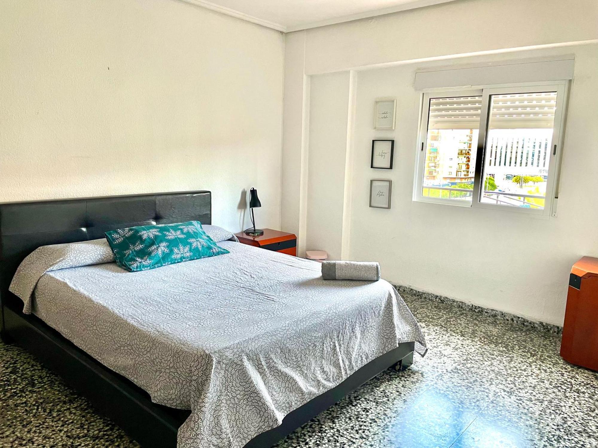 Private Room In Shared Apartment Valencia Workstay Ngoại thất bức ảnh