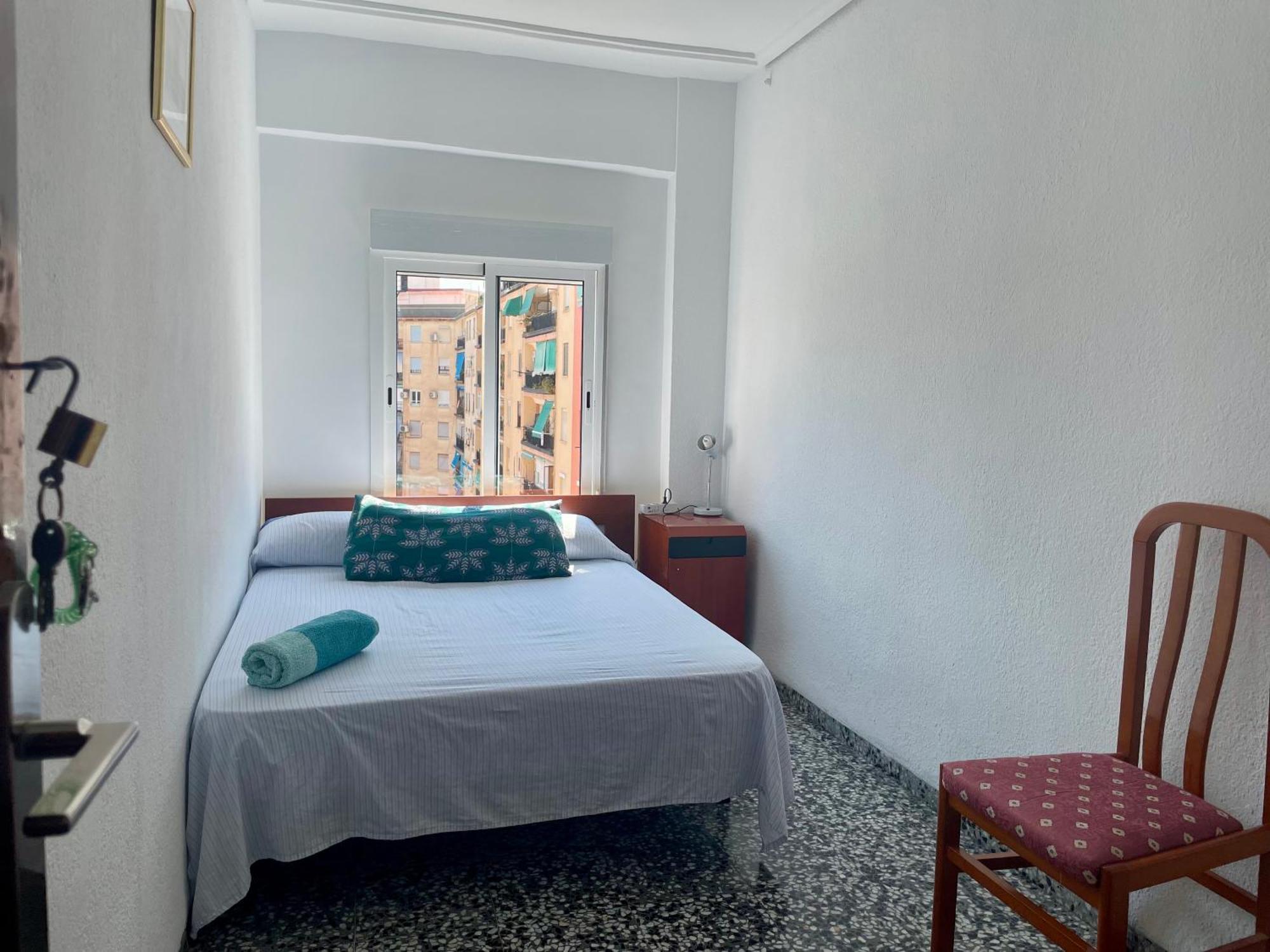 Private Room In Shared Apartment Valencia Workstay Ngoại thất bức ảnh